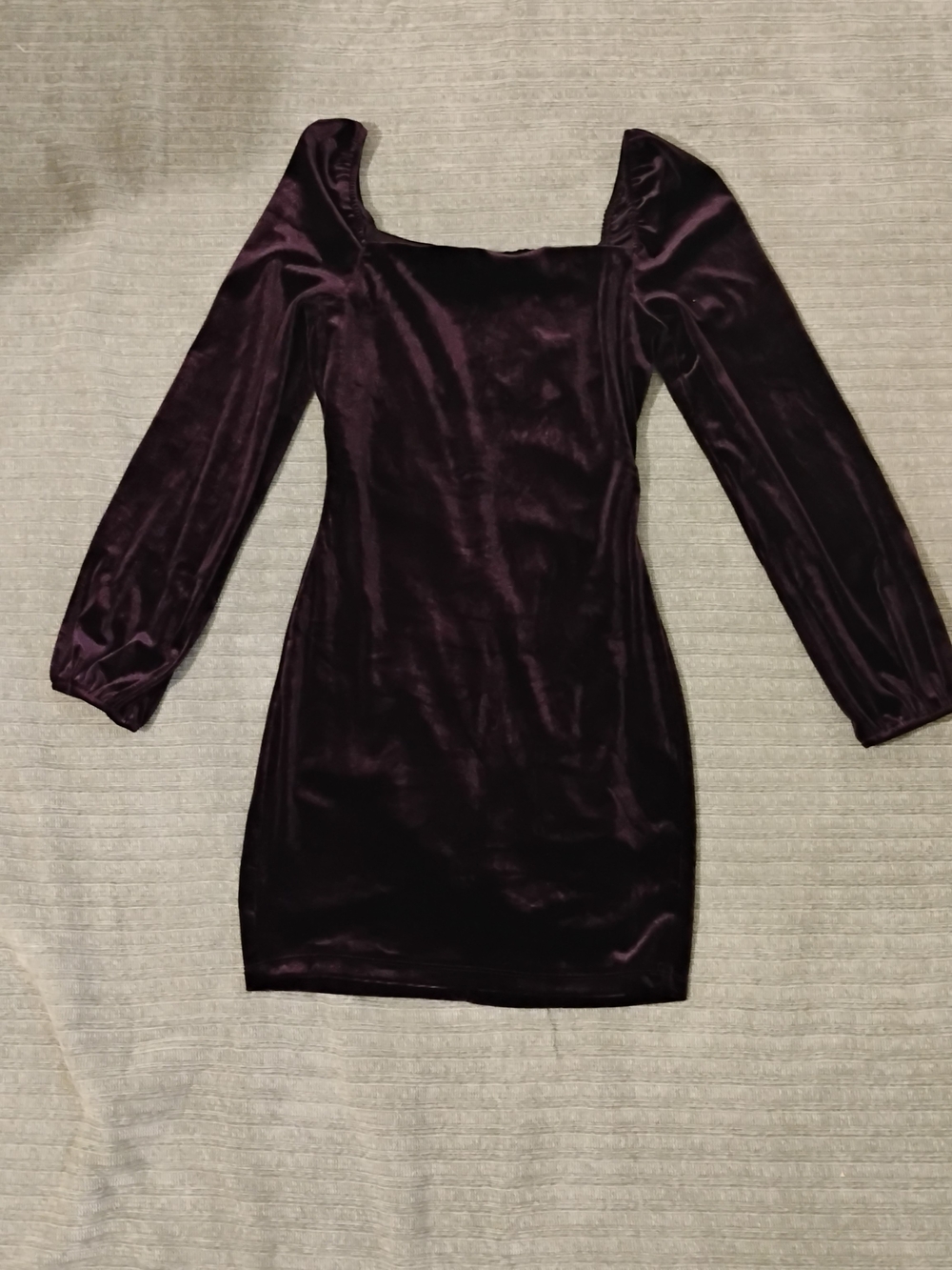 Emerald Sundae Velvet Mini Dress in Deep Plum